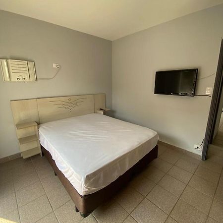Apartamento Com Estacionamento, Wi-Fi, Ar Condicionado A 300 Metros Da Praia Da Enseada No Guaruja. Exterior foto