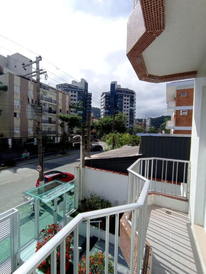 Apartamento Com Estacionamento, Wi-Fi, Ar Condicionado A 300 Metros Da Praia Da Enseada No Guaruja. Exterior foto